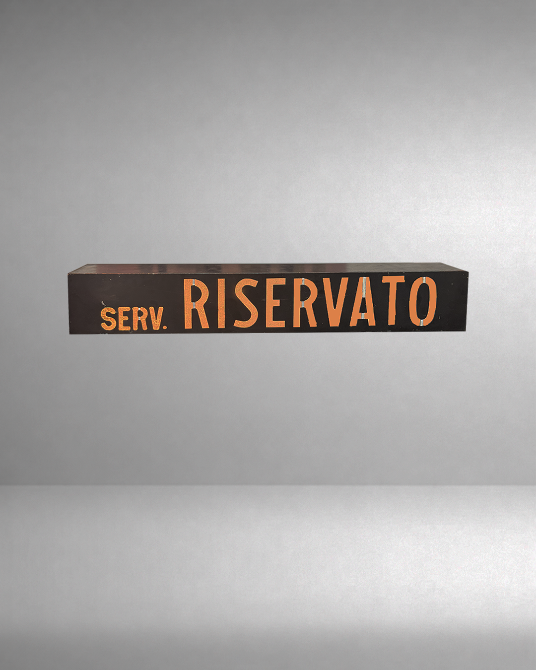 Insegna luminosa Servizio Riservato