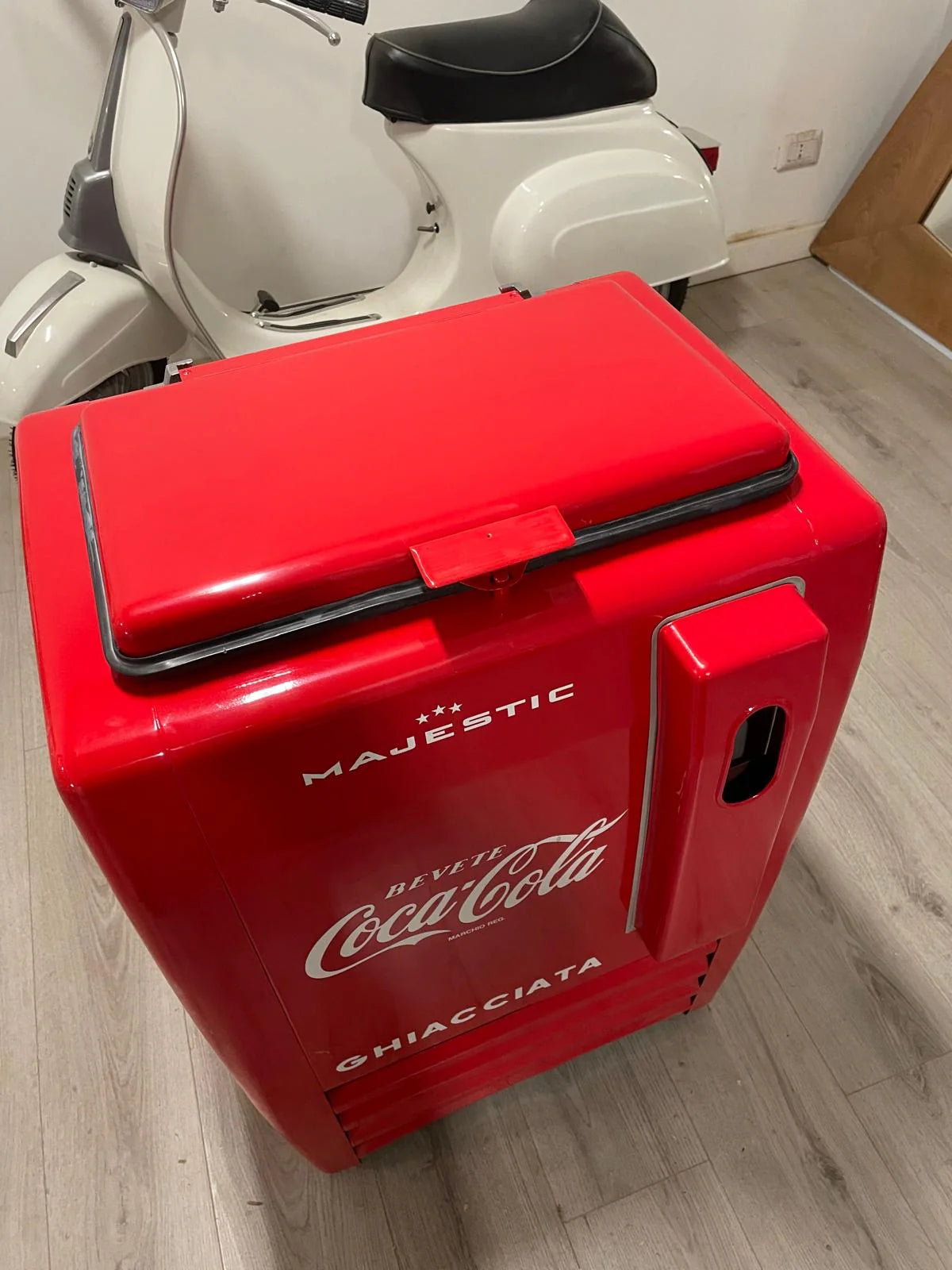 Pozzetto ghiacciaia Coca Cola Majestic - 50'