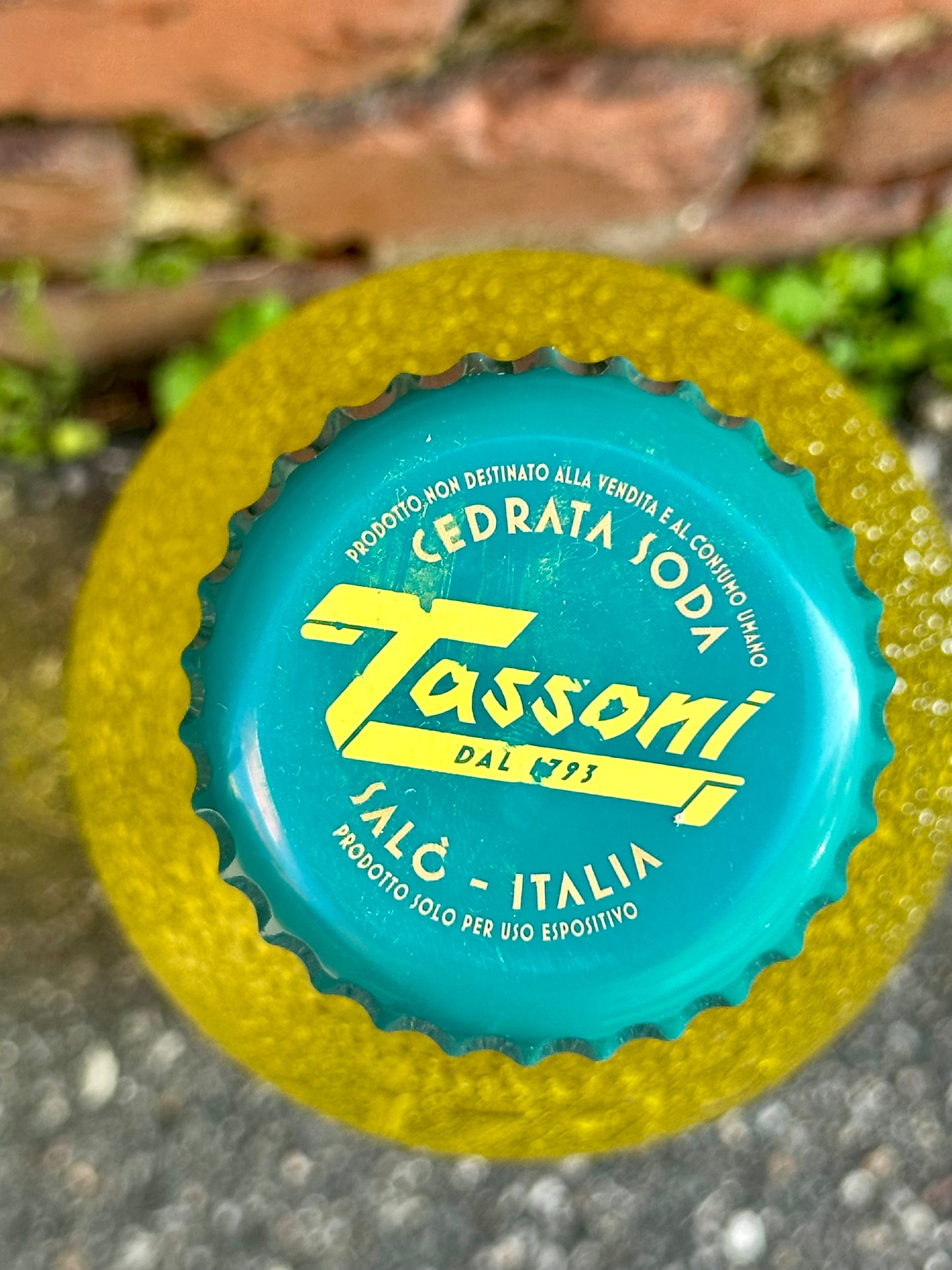 Bottiglia pubblicitaria decorativa - Cedrata Tassoni