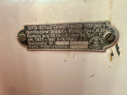 Distributore di benzina - Esso