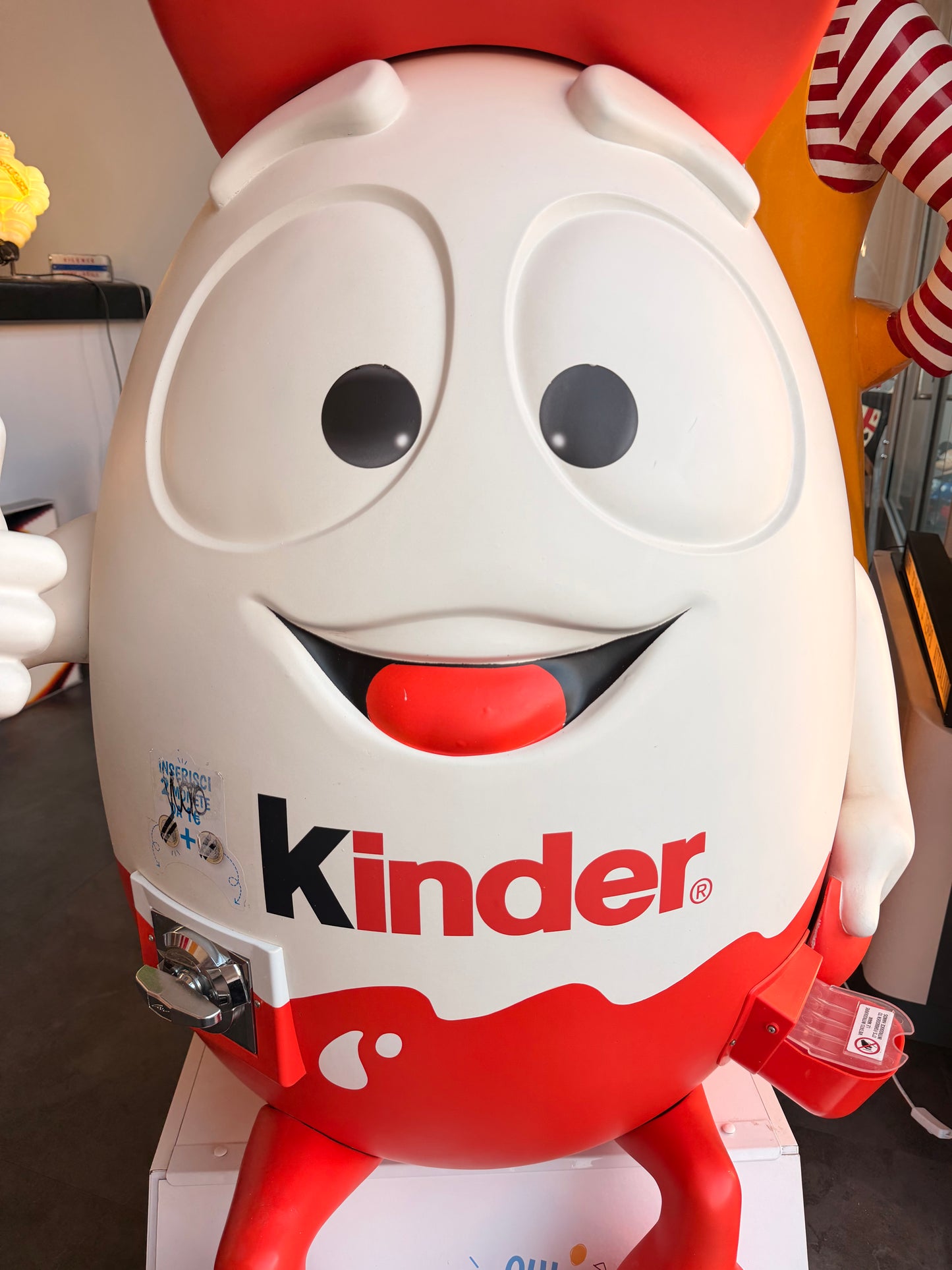 Distributore originale Ovetto Kinder
