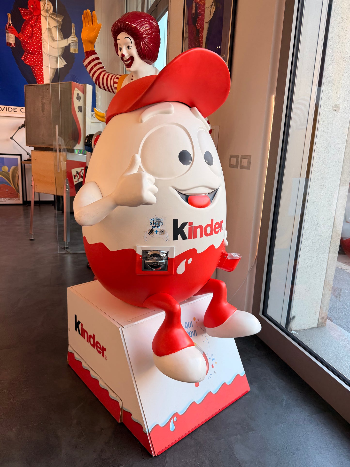 Distributore originale Ovetto Kinder