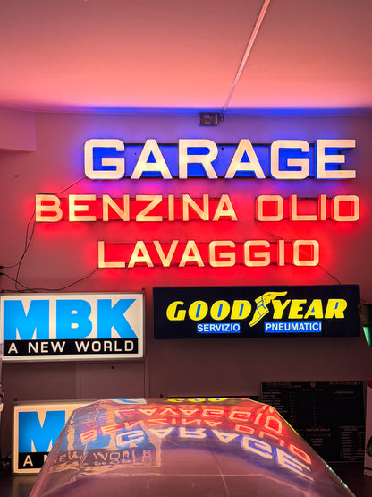 Insegna luminosa Garage