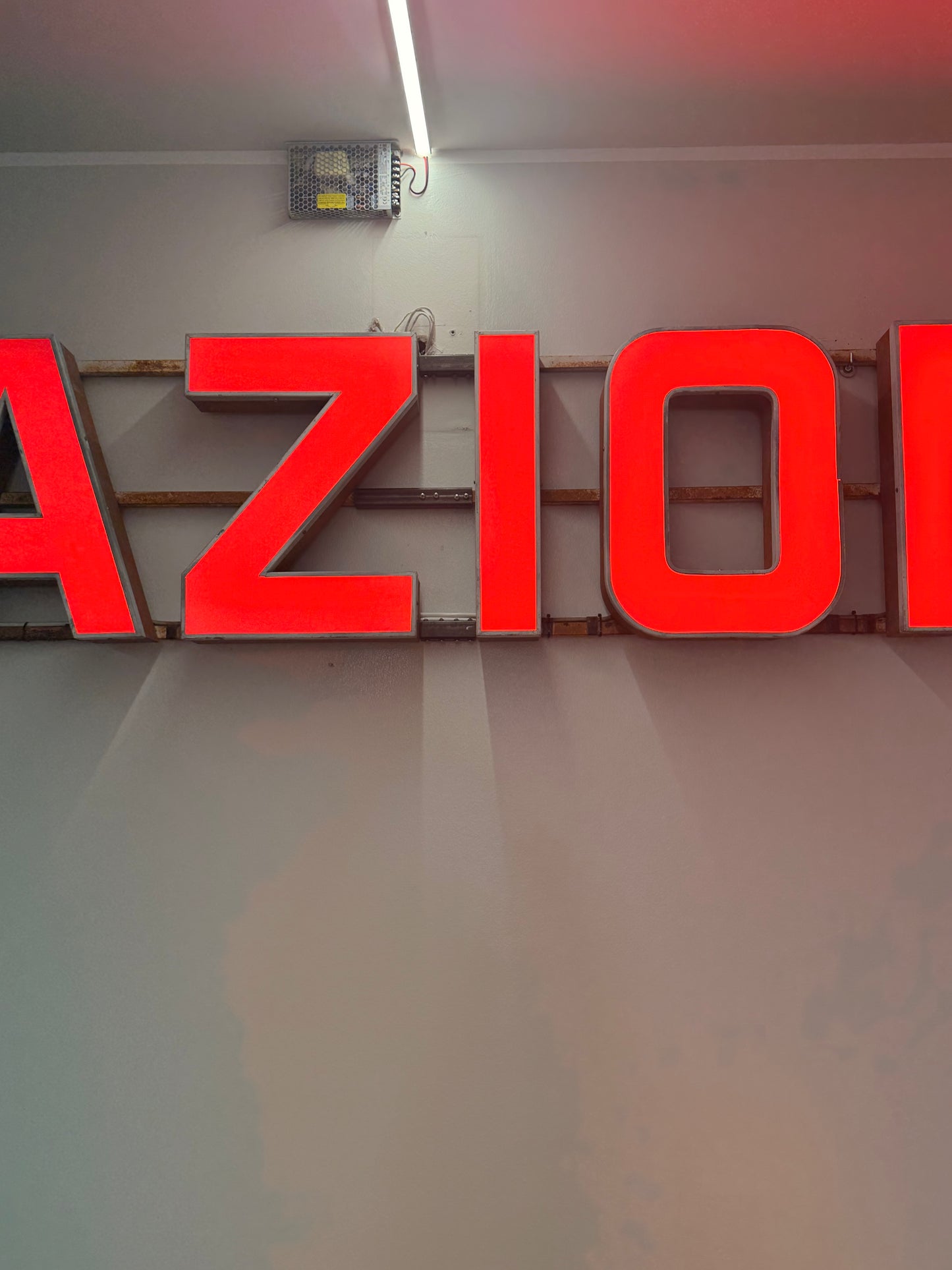 Insegna Luminosa - Stazione