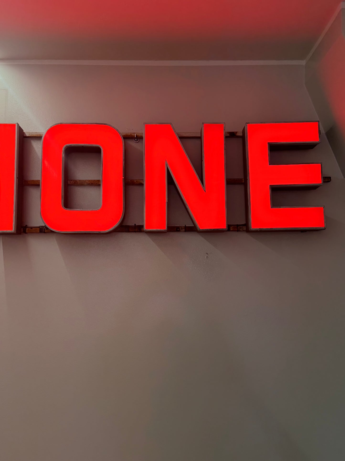 Insegna Luminosa - Stazione