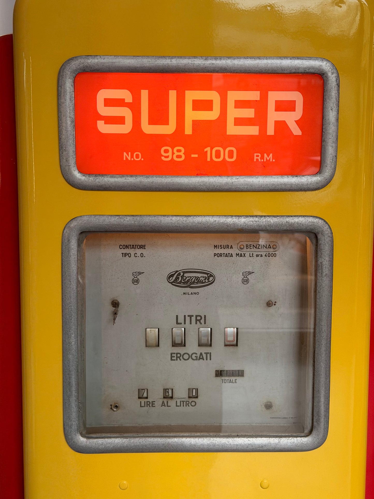 Pompa di benzina Bergoni Shell - 60'